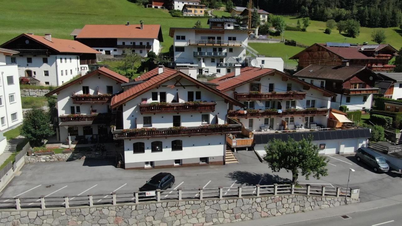 Alpen Gasthof Apartments Hohe Burg Trins Exteriér fotografie